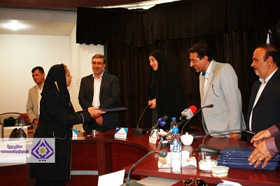 شهردار و اعضای شورای شهر شاهین‌شهر از خبرنگاران تجلیل کردند+تصاویر 9