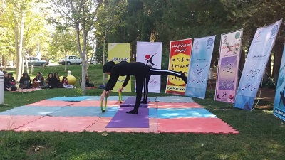 اولین همایش پیلاتس معلق در پارک بانوان اصفهان برگزار شد 3