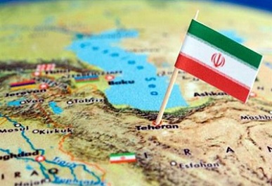 نظام و ملت اسلامی ایران، امروز در شرایط جنگ احزاب قرار گرفته‌اند