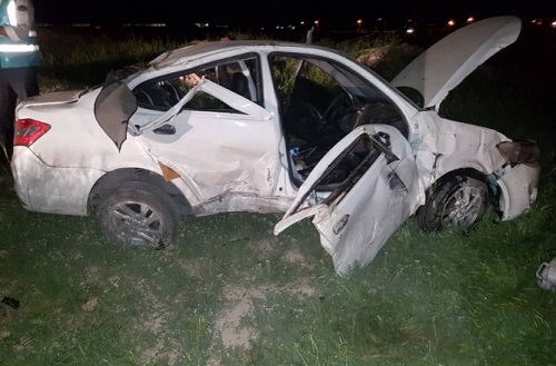 واژگونی خودروی فرماندار شاهین‌شهر در محور انارک / یک نفر جان باخت