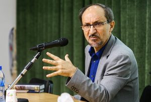 مسئولان و کارگزاران نظام جمهوری اسلامی تا دیر نشده از مردم ایران عذرخواهی کنند